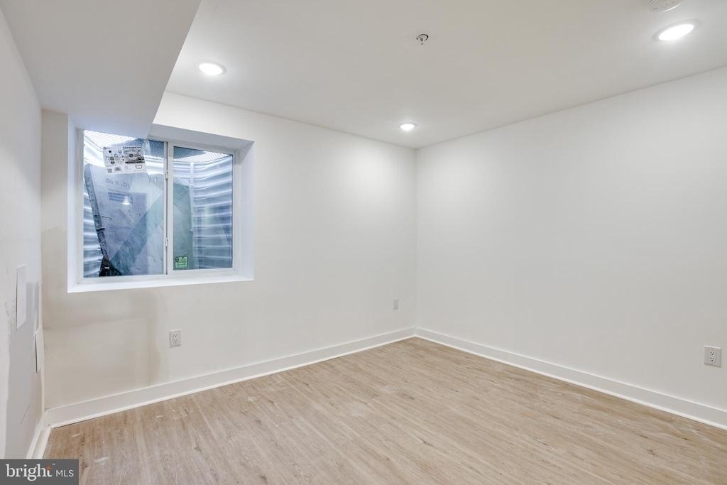 922 W Arizona Street - Photo 8