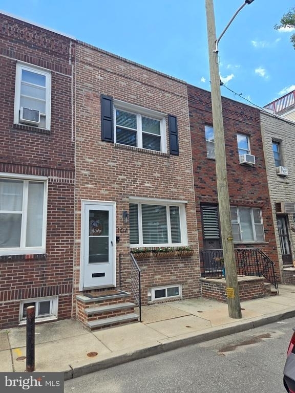104 Emily Street - Photo 0