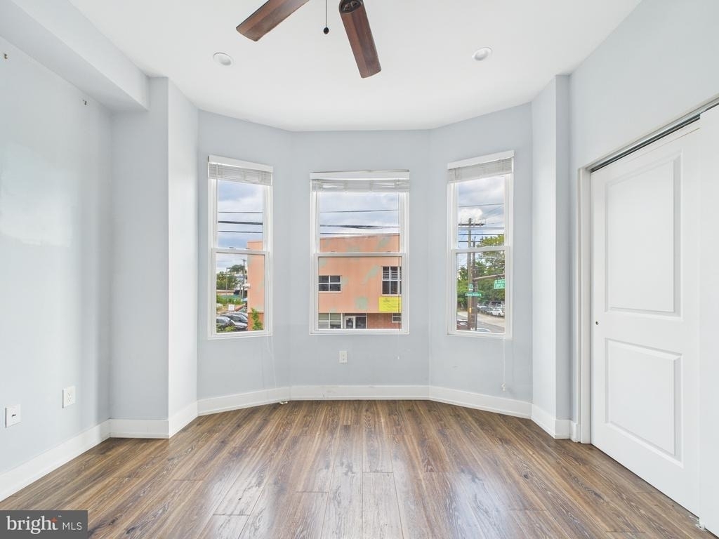 3100 Spring Garden Street - Photo 3