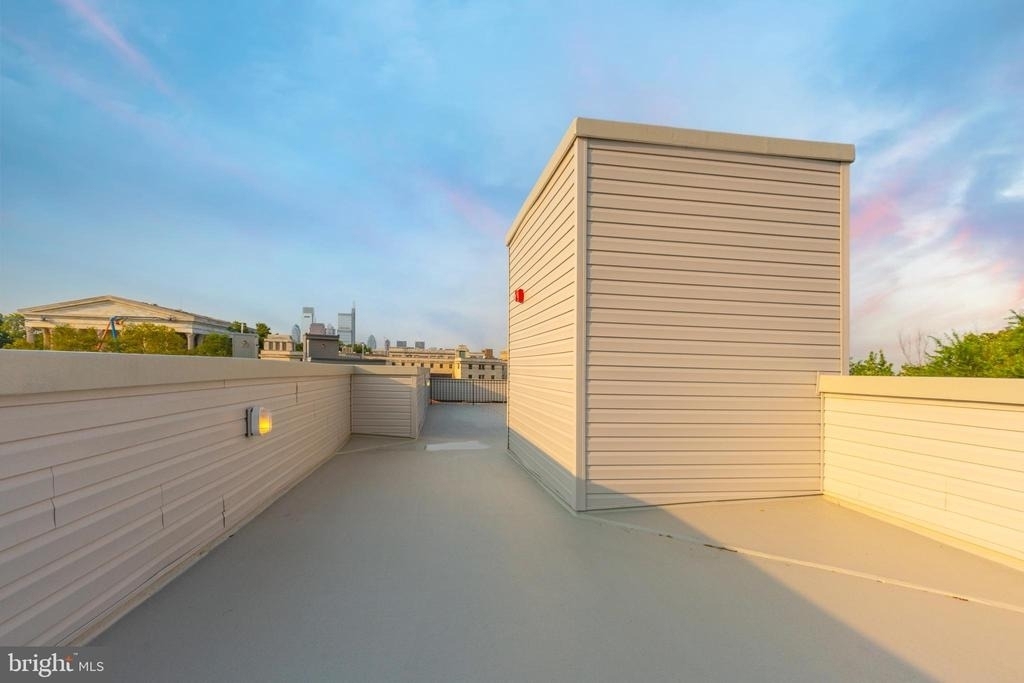 2120 W Master Street - Photo 29