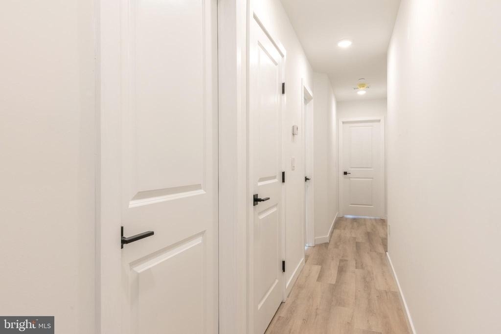 2120 W Master Street - Photo 11