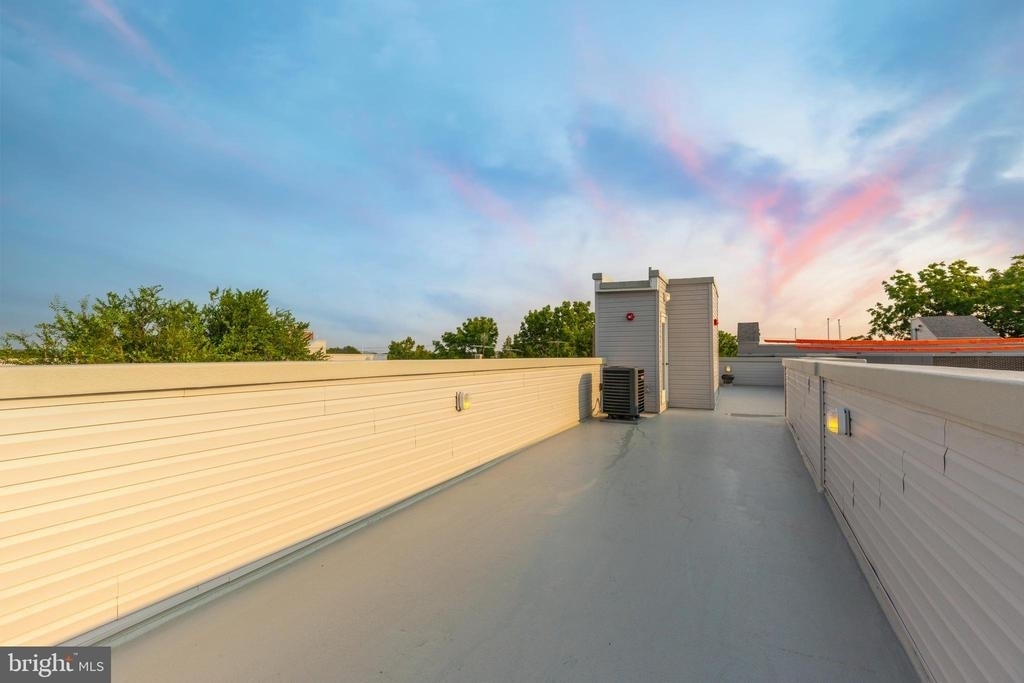 2120 W Master Street - Photo 32
