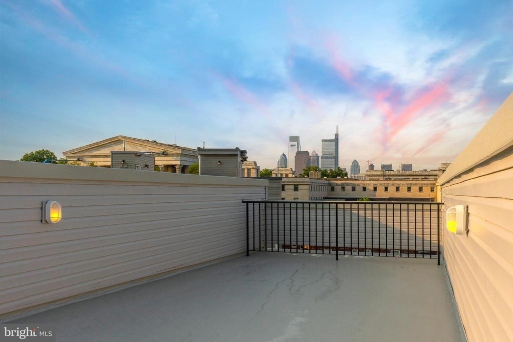 2120 W Master Street - Photo 31