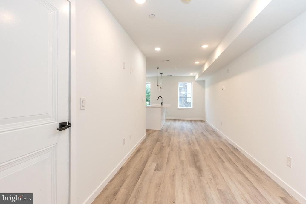 2120 W Master Street - Photo 4