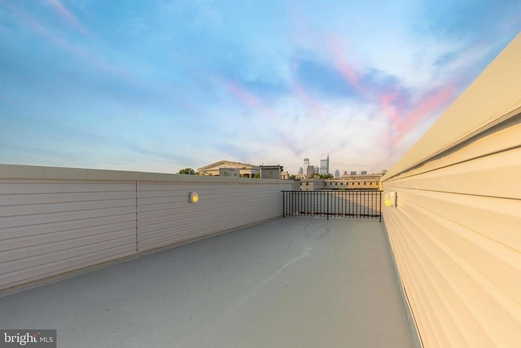 2120 W Master Street - Photo 30