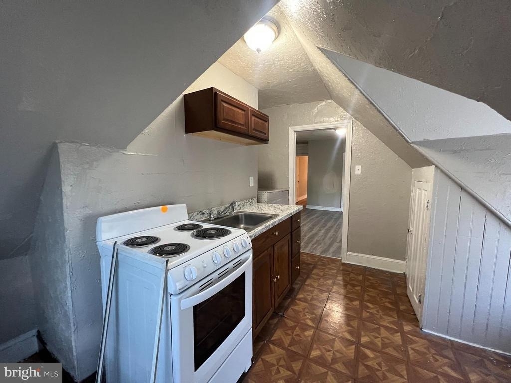 4637 Leiper Street - Photo 0