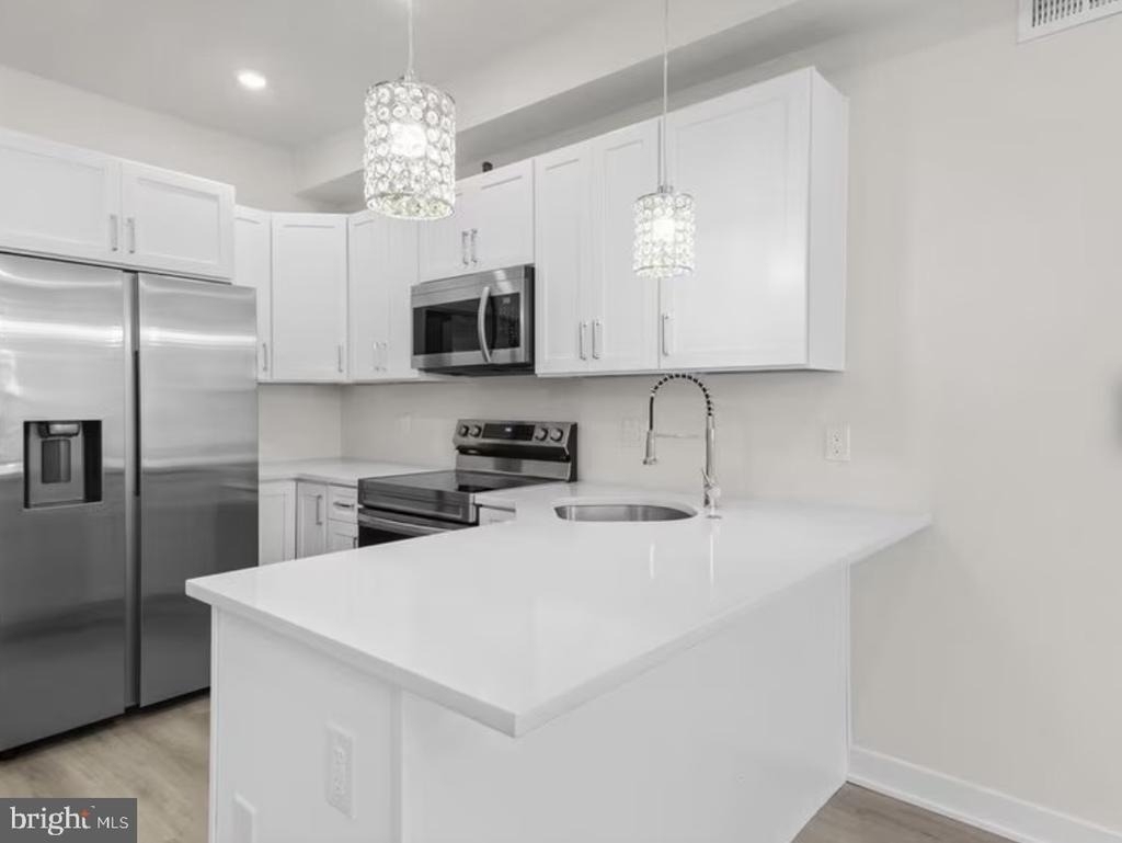 638 N Shedwick Street - Photo 6