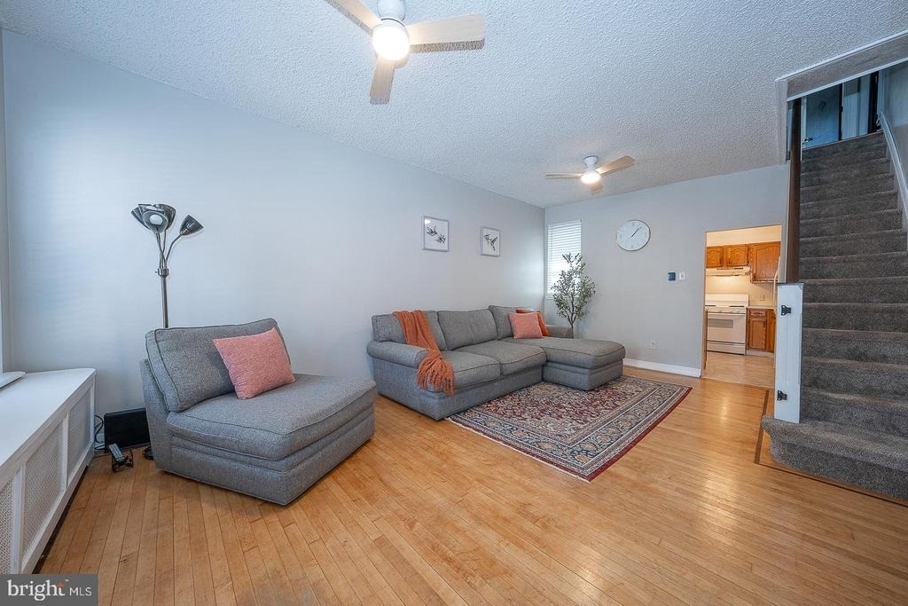 418 Harlan Street - Photo 3