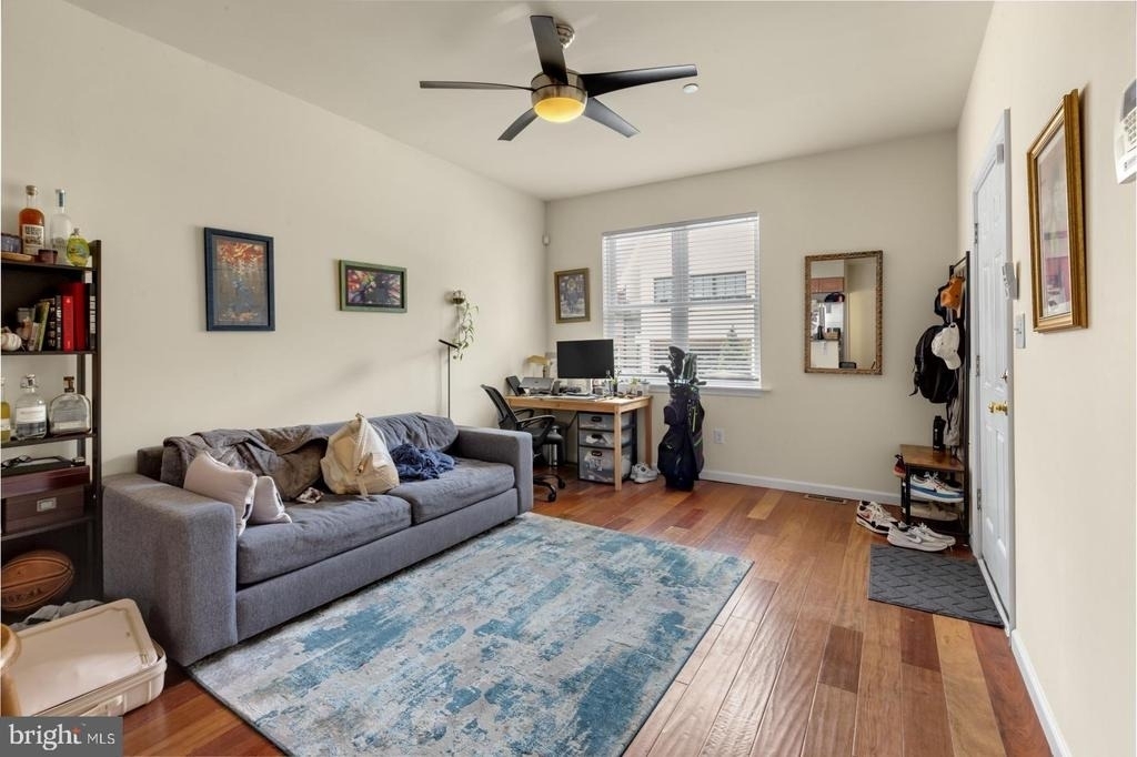 1509 Frankford Avenue - Photo 3