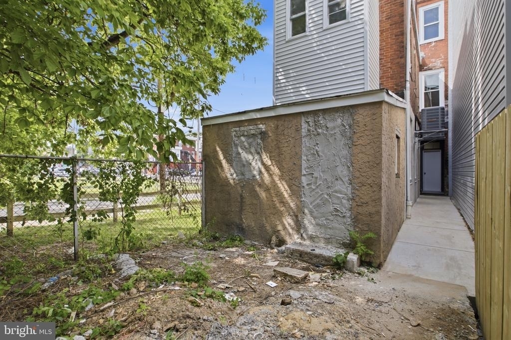 632 W Cumberland Street - Photo 15