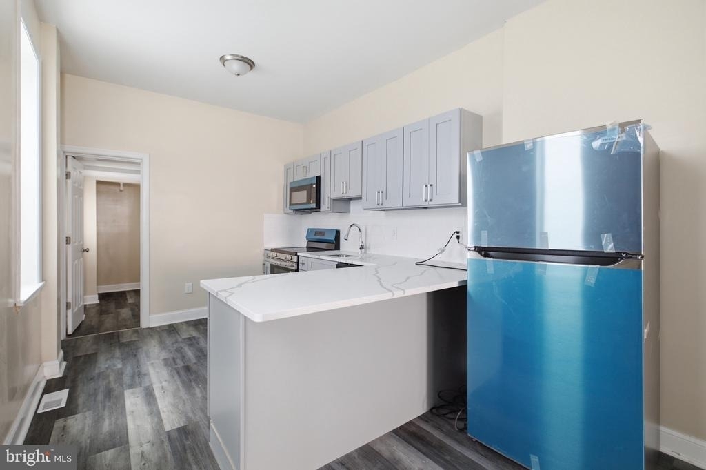 632 W Cumberland Street - Photo 6