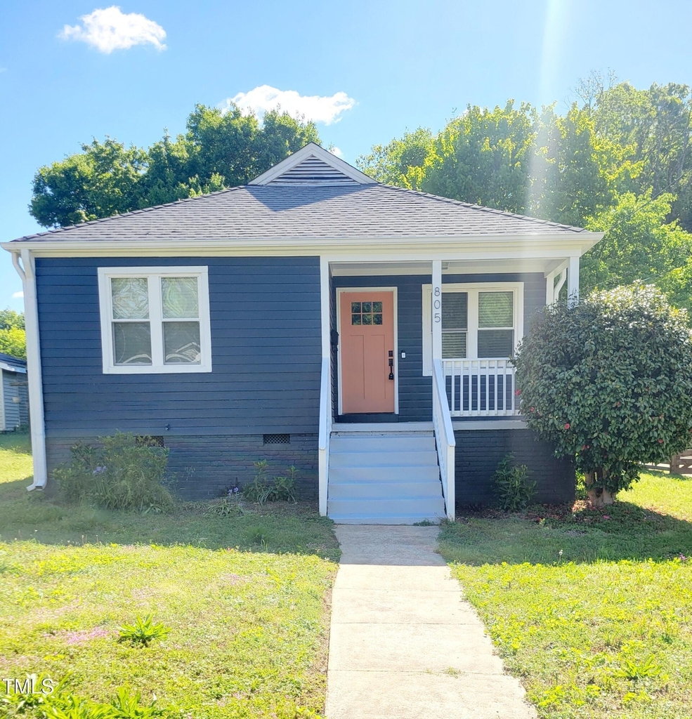805 Coleman Street - Photo 0
