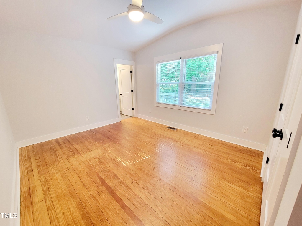 805 Coleman Street - Photo 12