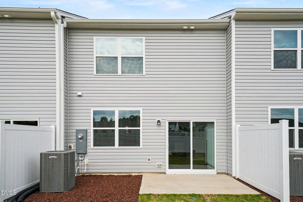 131 S Meyers Court - Photo 23