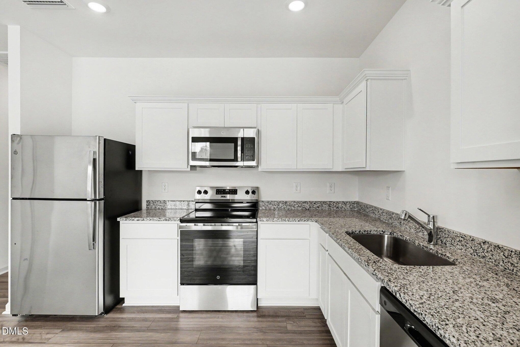 131 S Meyers Court - Photo 8