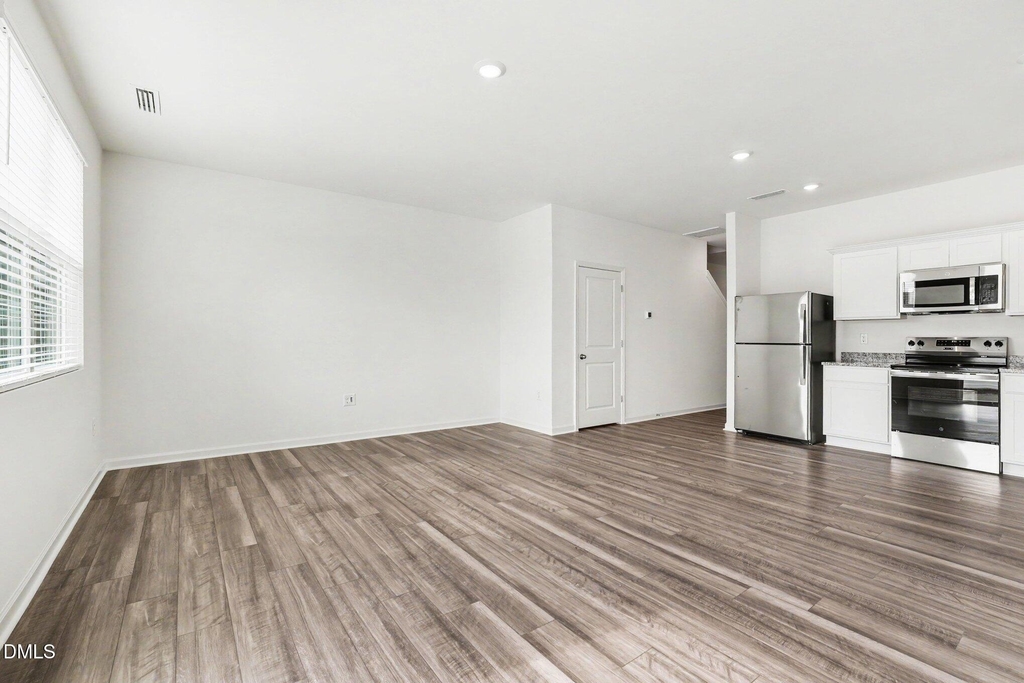 131 S Meyers Court - Photo 5