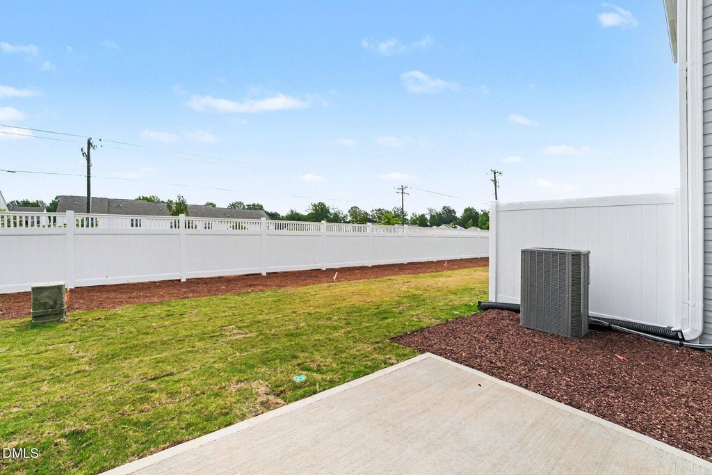 131 S Meyers Court - Photo 22