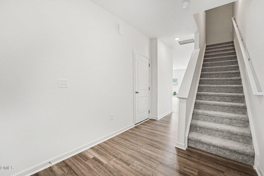 131 S Meyers Court - Photo 3