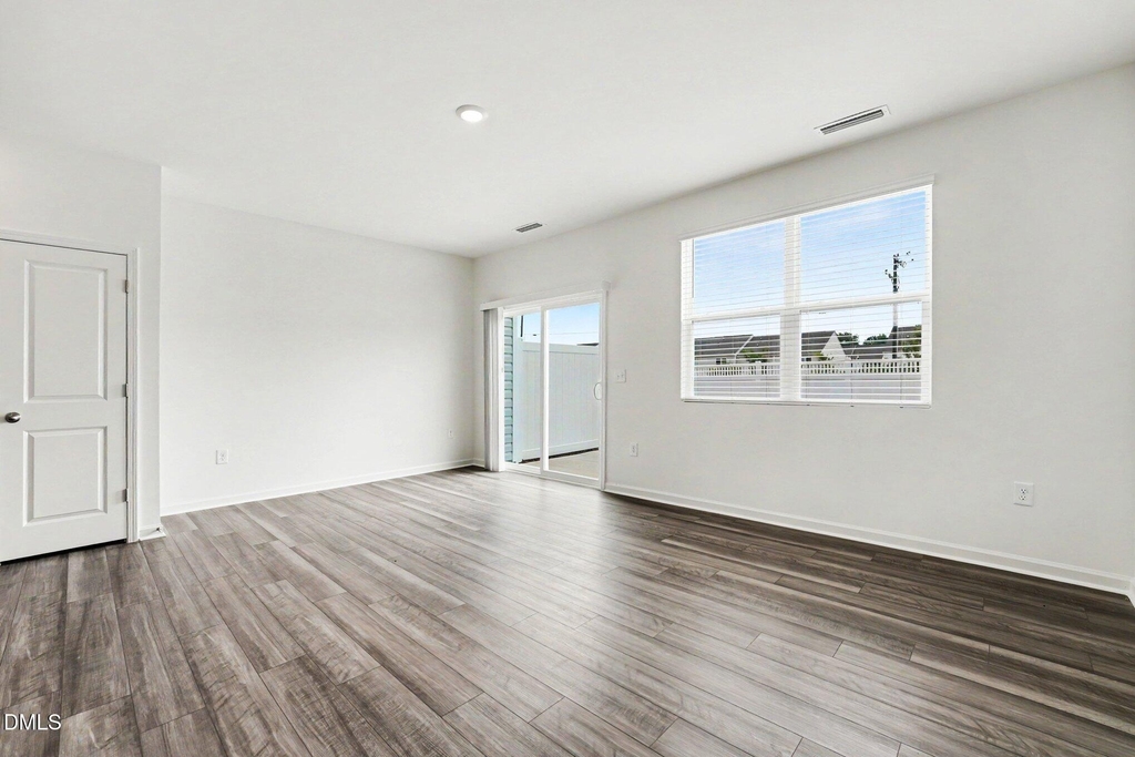 131 S Meyers Court - Photo 6