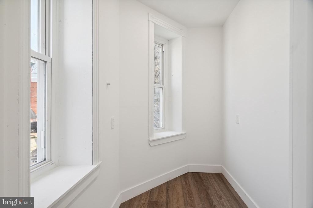 5164 Ridge Avenue - Photo 12