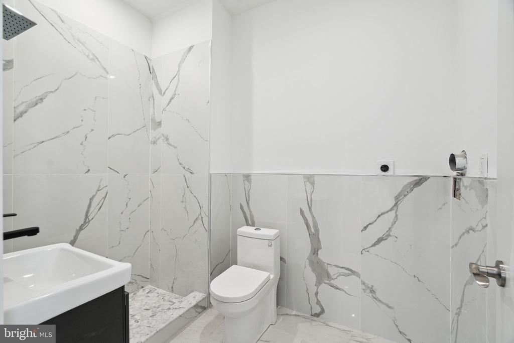5164 Ridge Avenue - Photo 5