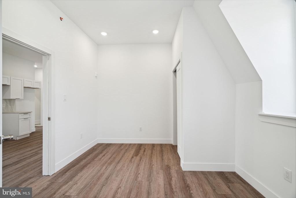 5164 Ridge Avenue - Photo 23