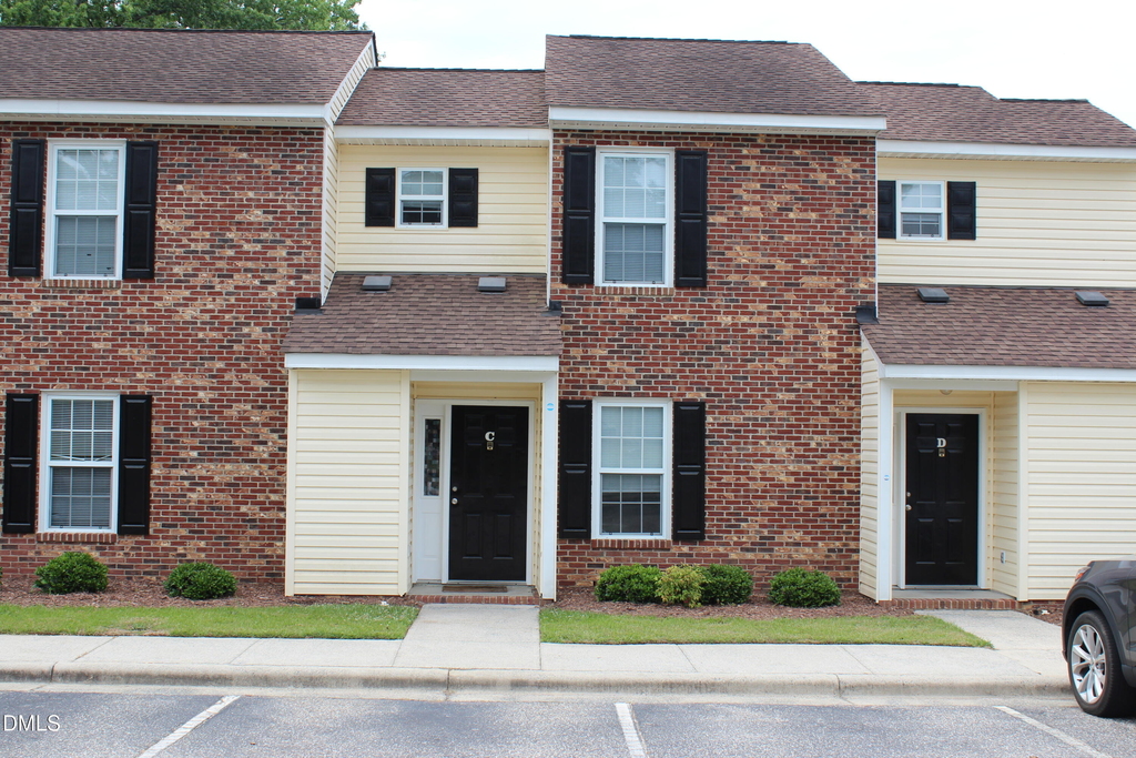 324 Mae Byrd Road - Photo 1