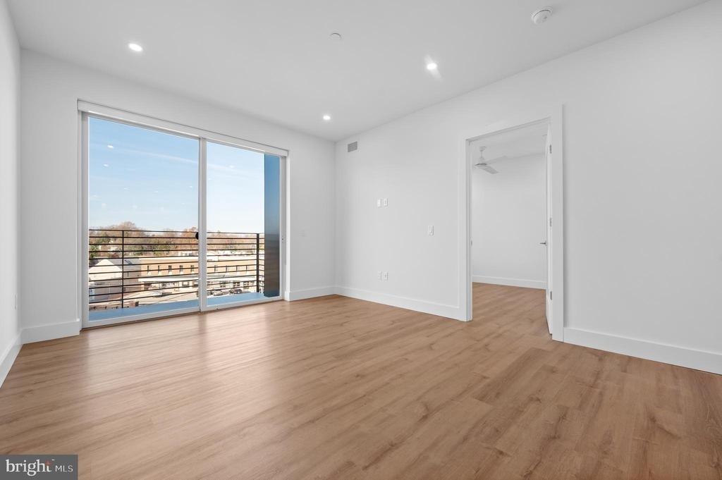 650 Montgomery Avenue - Photo 8