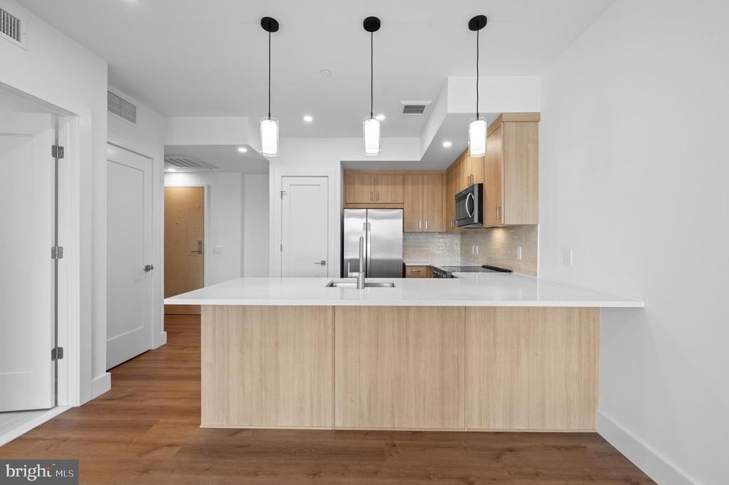 650 Montgomery Avenue - Photo 16