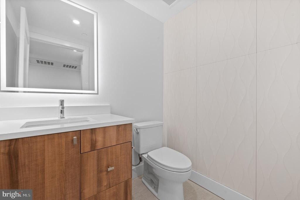 650 Montgomery Avenue - Photo 12