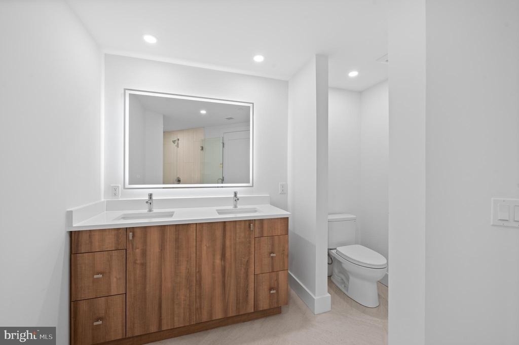 650 Montgomery Avenue - Photo 34