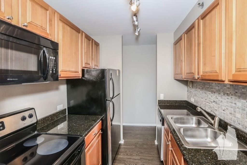 4334 N Hazel - Photo 11