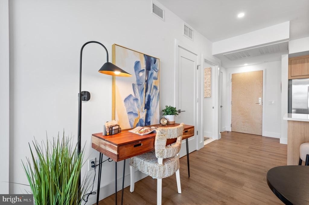 650 Montgomery Avenue - Photo 9
