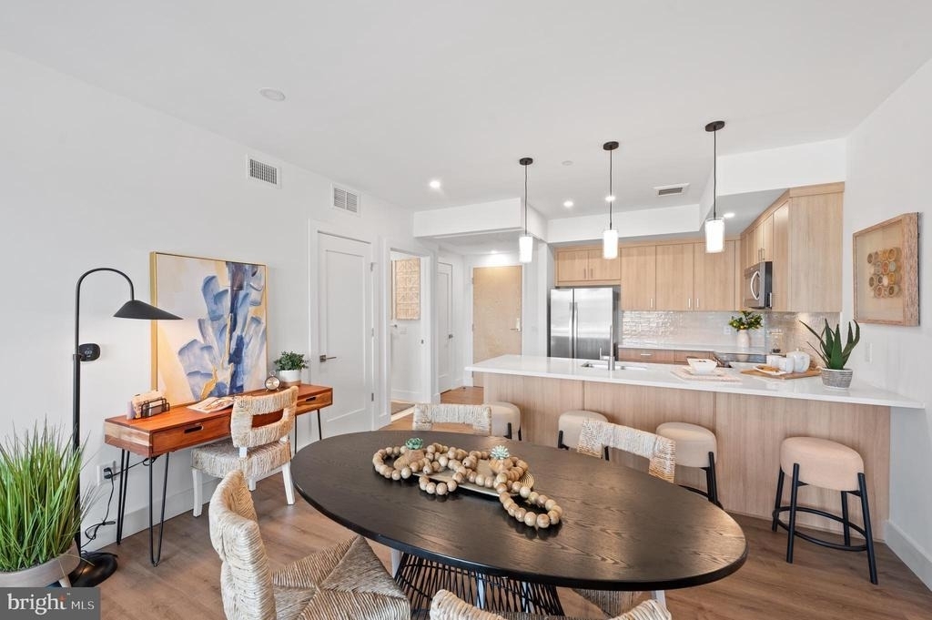 650 Montgomery Avenue - Photo 8