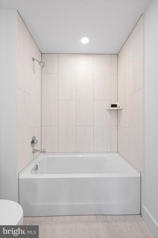 650 Montgomery Avenue - Photo 13