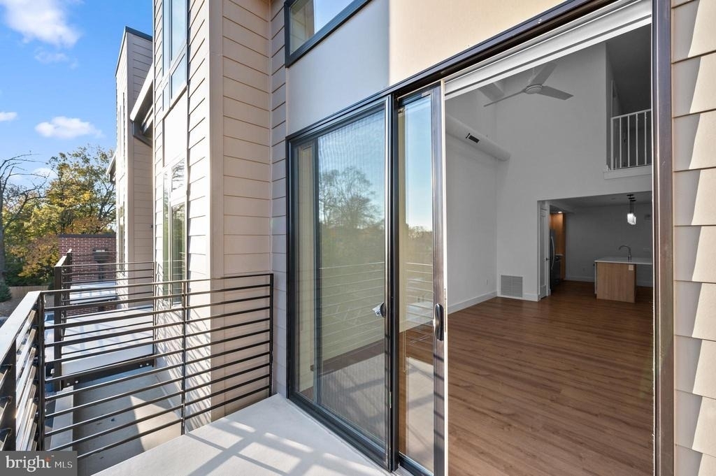 650 Montgomery Avenue - Photo 19