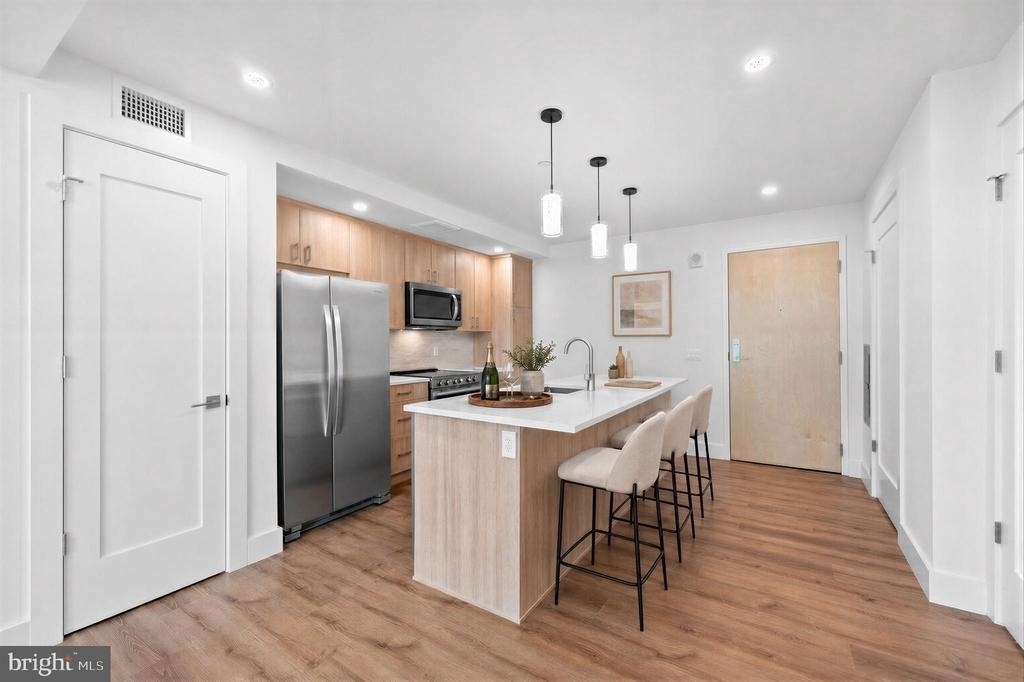 650 Montgomery Avenue - Photo 4