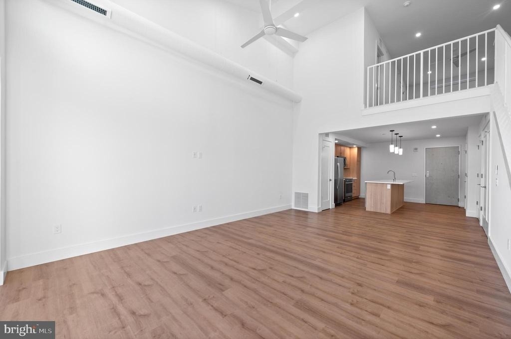 650 Montgomery Avenue - Photo 1