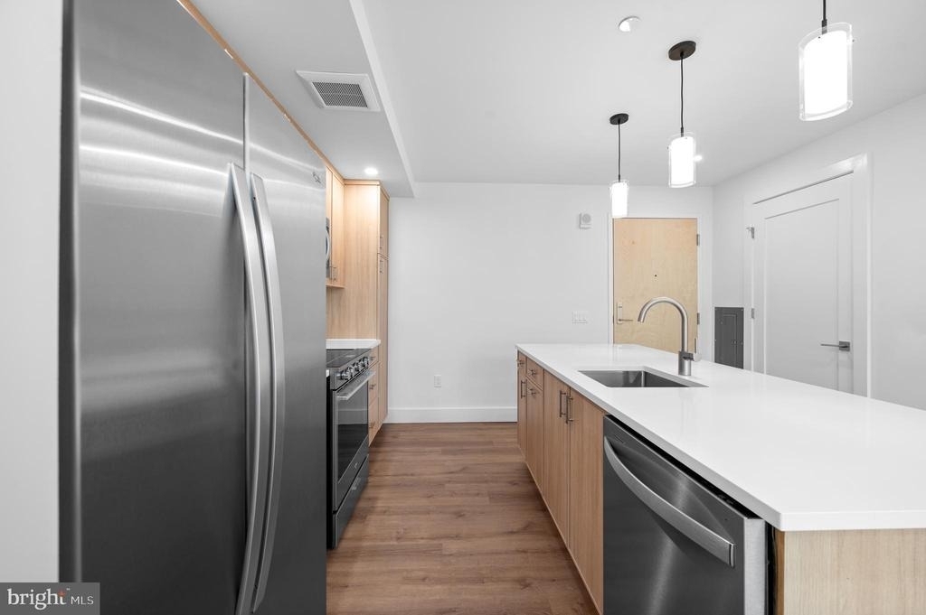 650 Montgomery Avenue - Photo 12