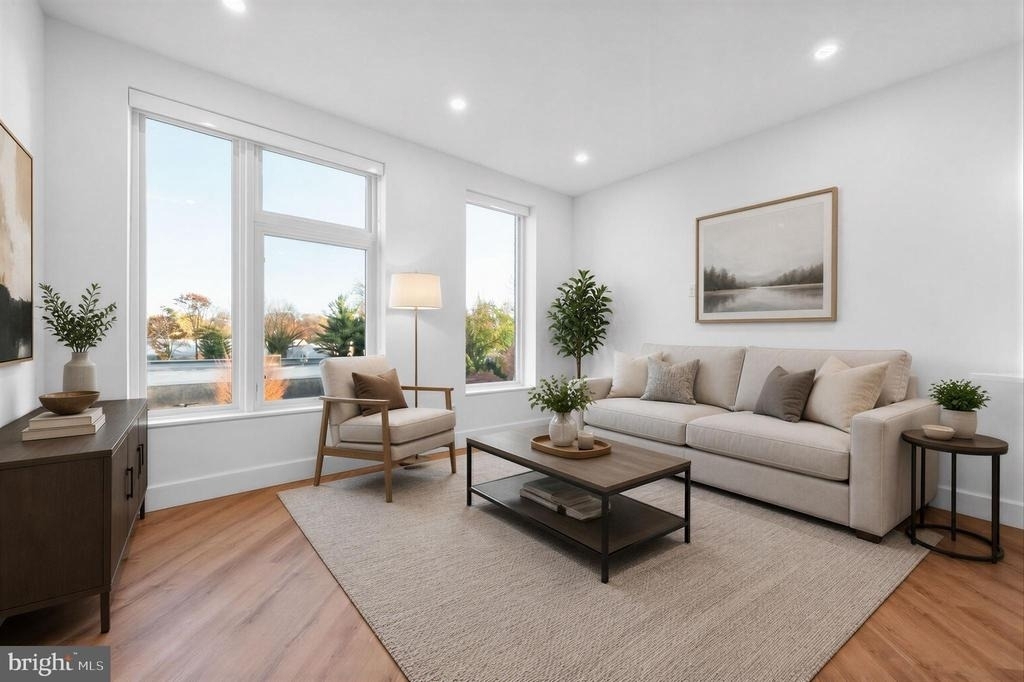 650 Montgomery Avenue - Photo 7