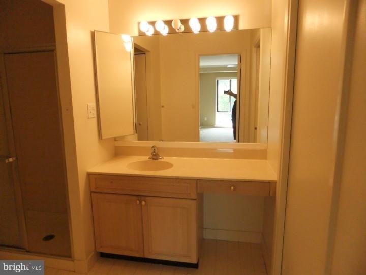 1700 Oakwood Terrace - Photo 7