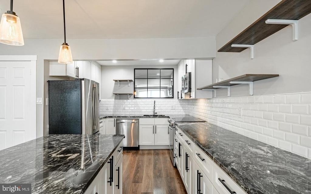 239 Smallwood Court - Photo 4