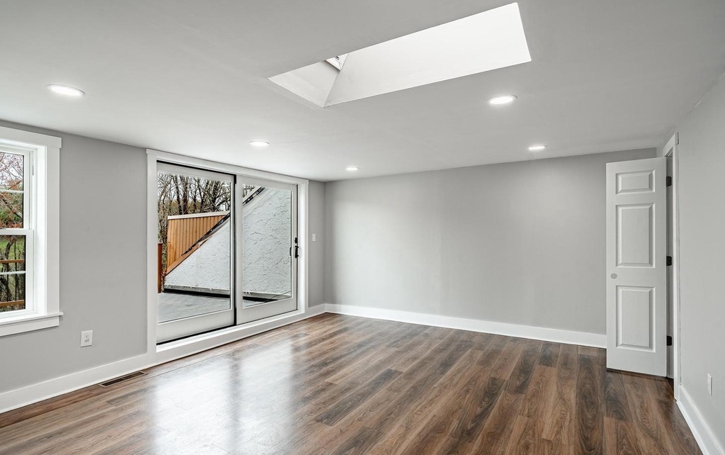 239 Smallwood Court - Photo 14