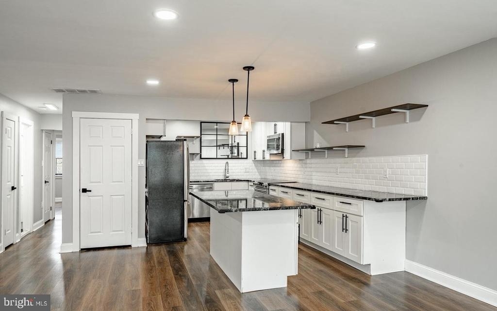 239 Smallwood Court - Photo 3