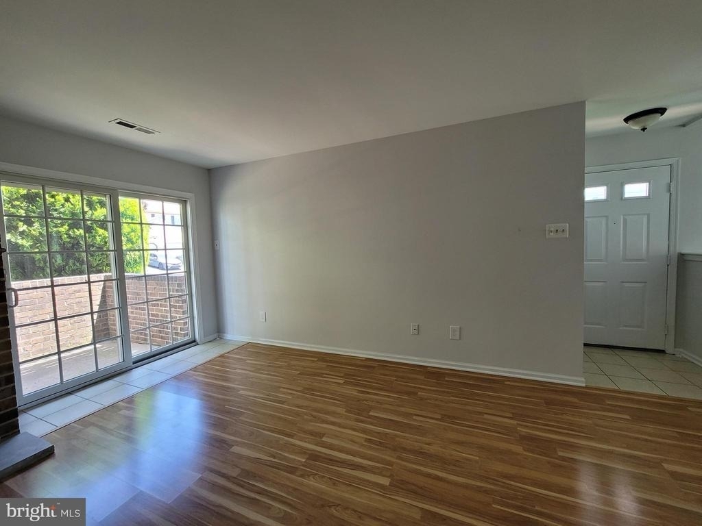 614 Palmer Lane - Photo 2