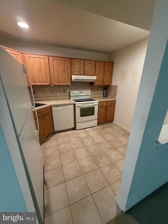 16024 Beacon Hill Drive - Photo 4