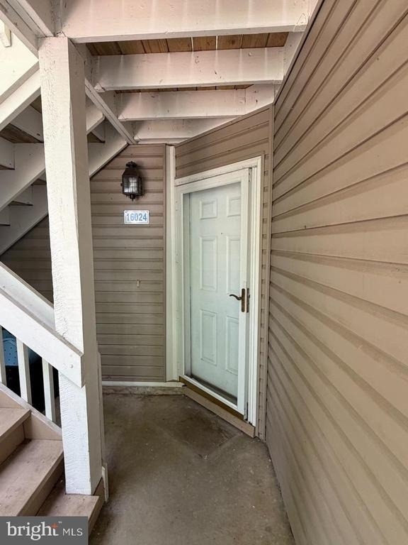 16024 Beacon Hill Drive - Photo 1