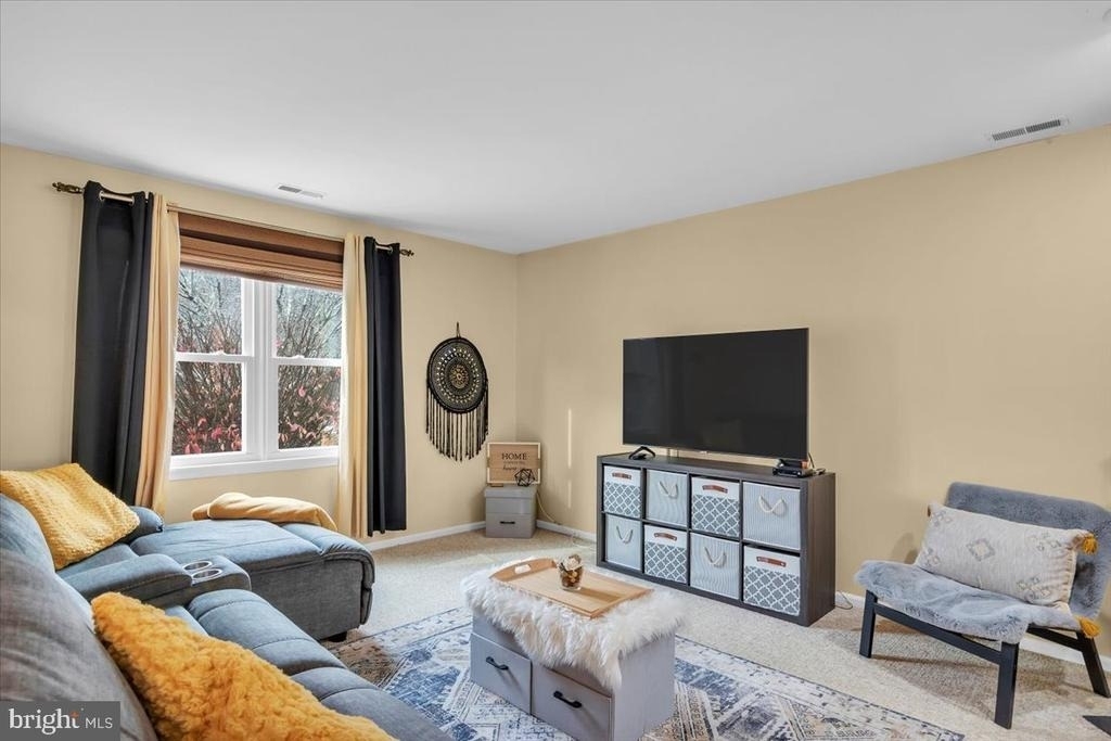 211 Harbourtown Boulevard - Photo 3