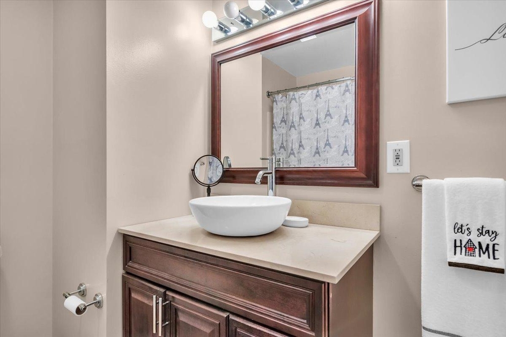 211 Harbourtown Boulevard - Photo 19