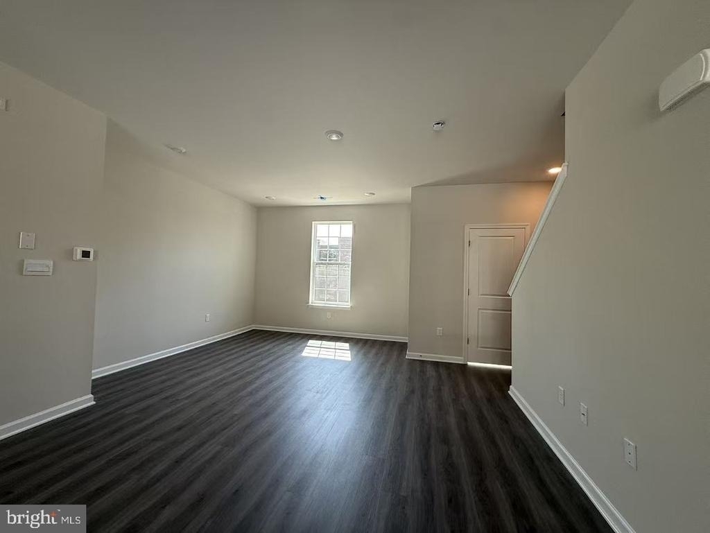 25 Clementon Road E - Photo 18